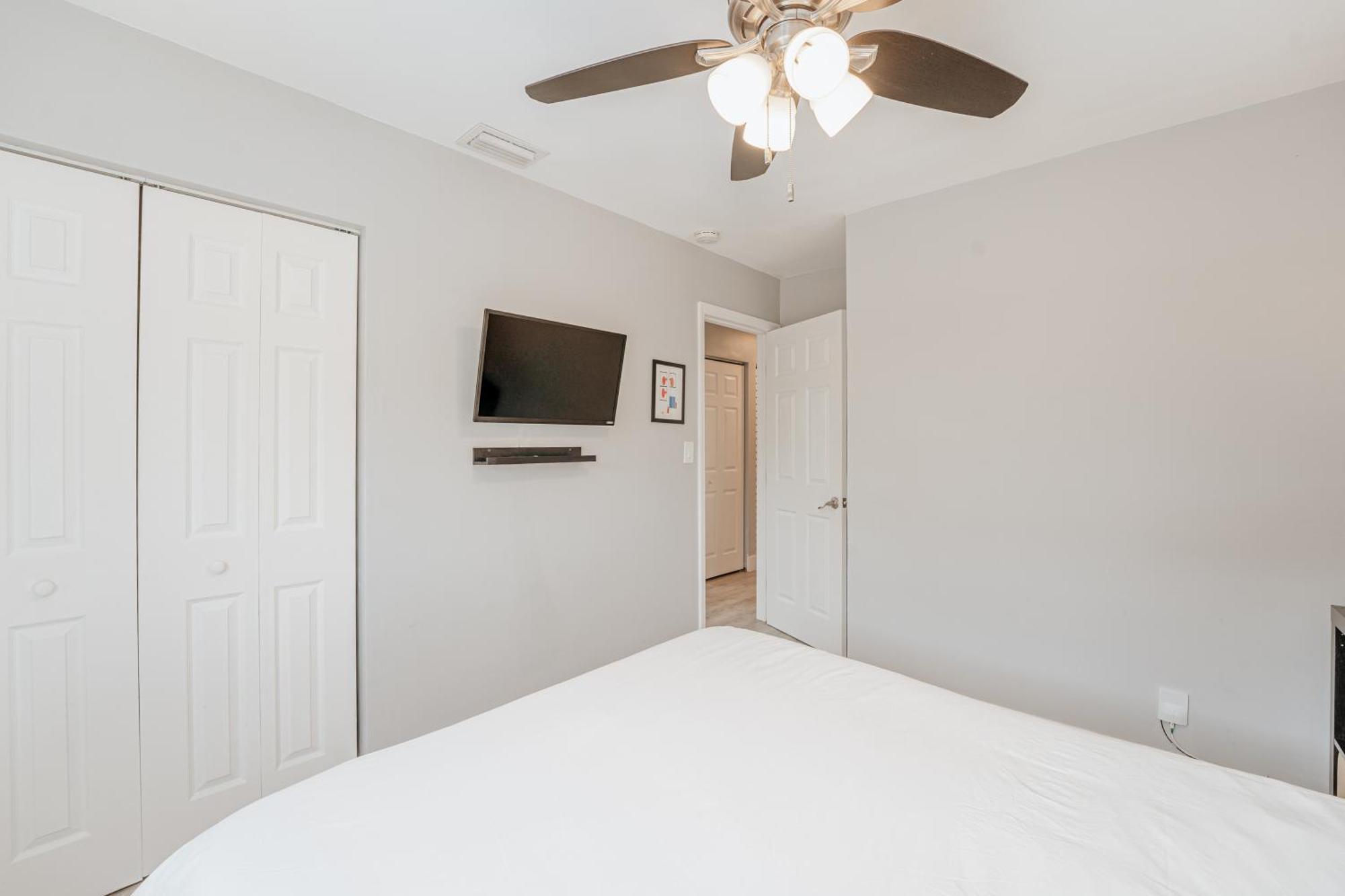 Home With A Pool Close To Beach And Fll Airport Pool Heated October- March Fort Lauderdale Exteriör bild
