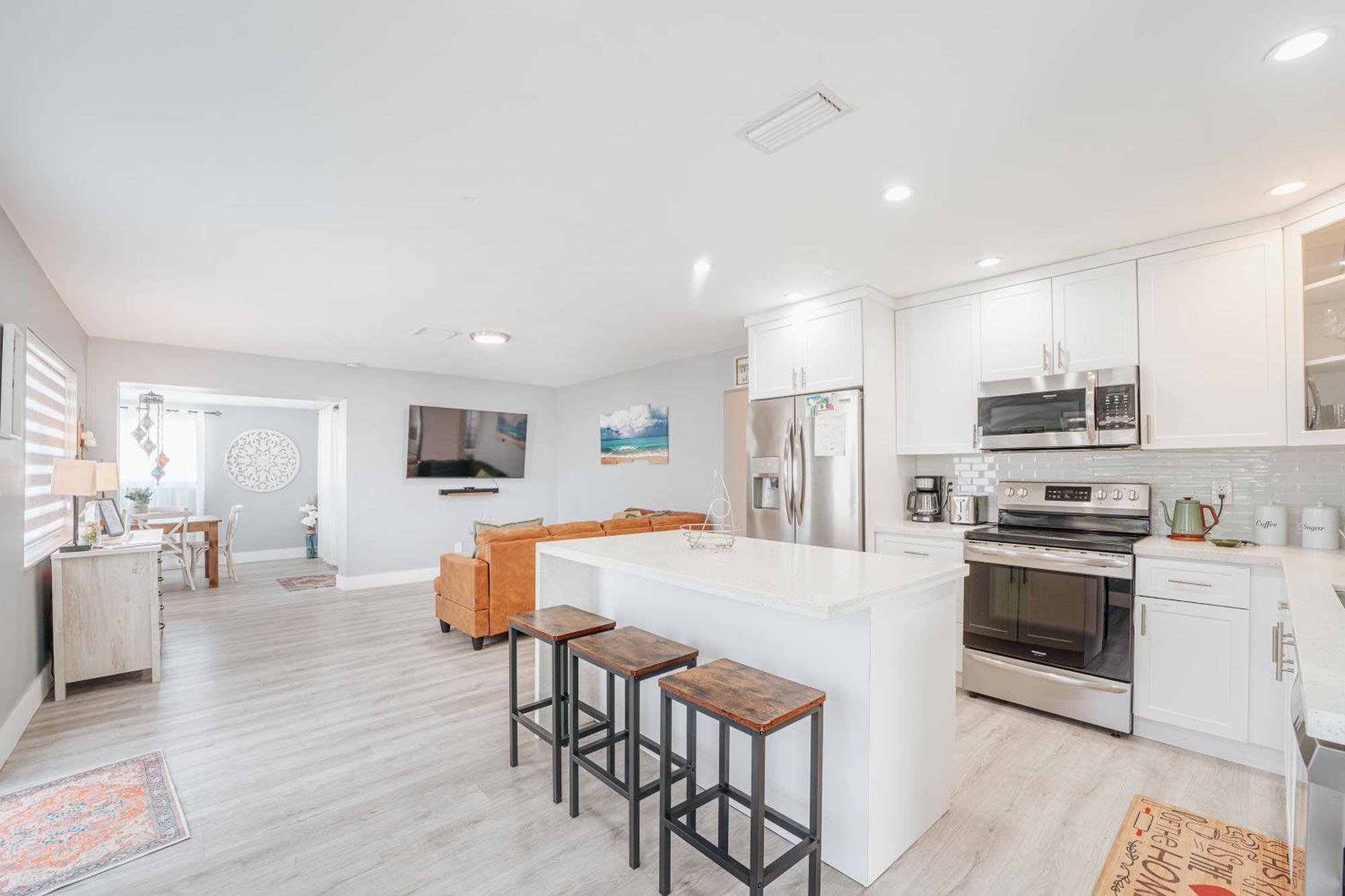 Home With A Pool Close To Beach And Fll Airport Pool Heated October- March Fort Lauderdale Exteriör bild