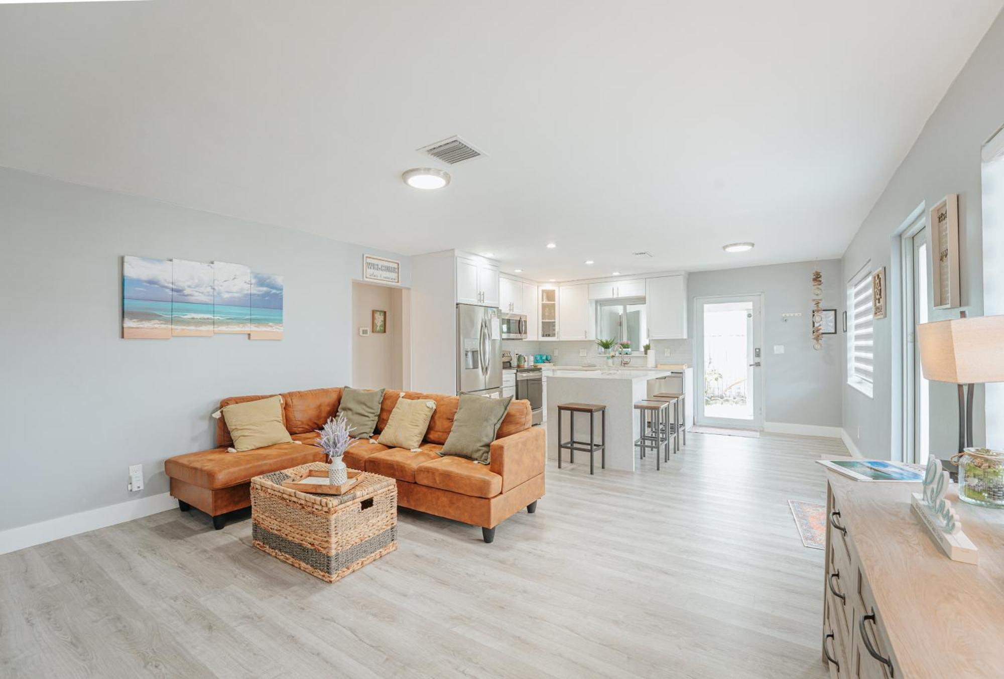 Home With A Pool Close To Beach And Fll Airport Pool Heated October- March Fort Lauderdale Exteriör bild